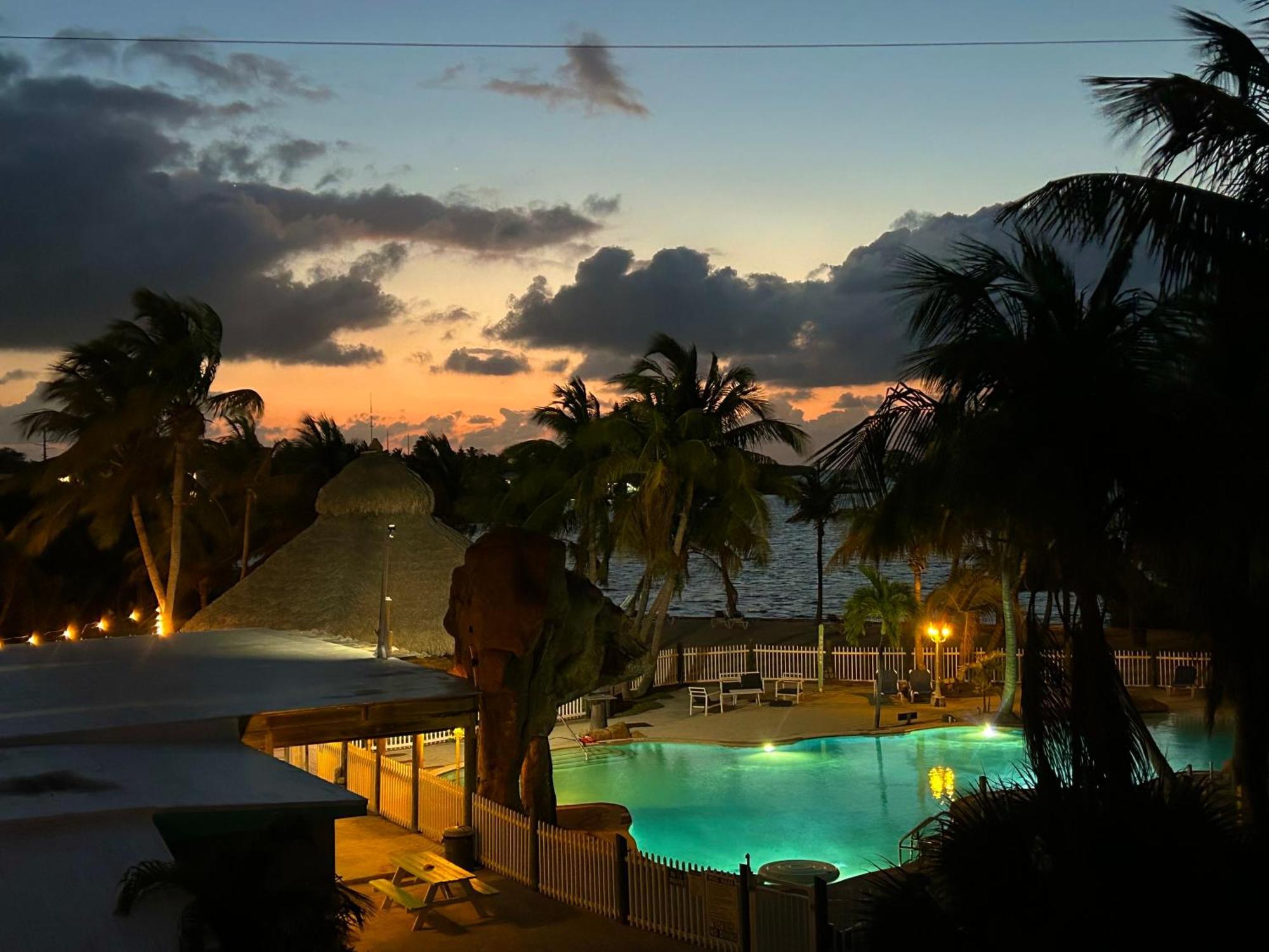 Coconut Cove & Marina 2*