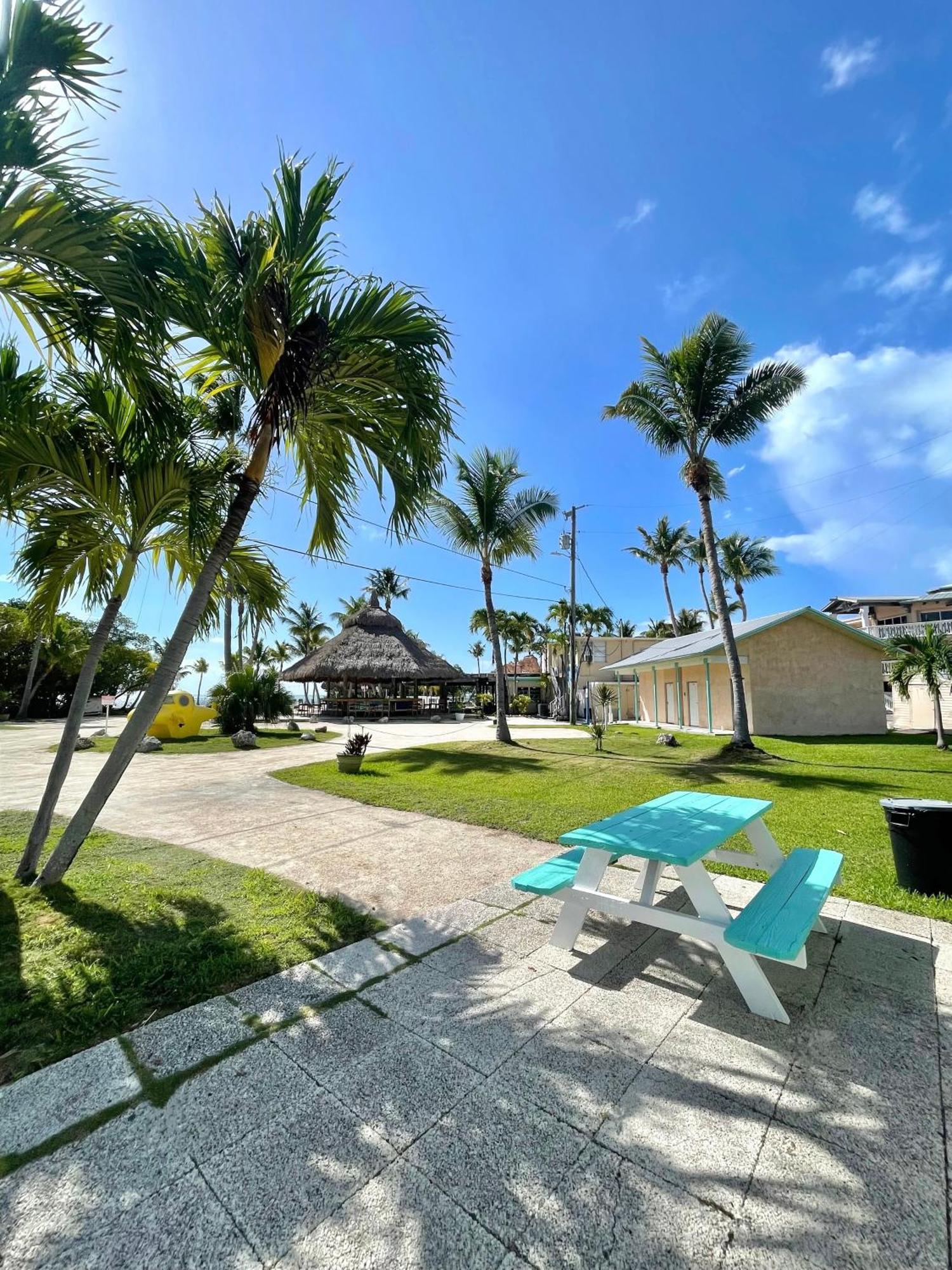 Coconut Cove & Marina Inn 2*