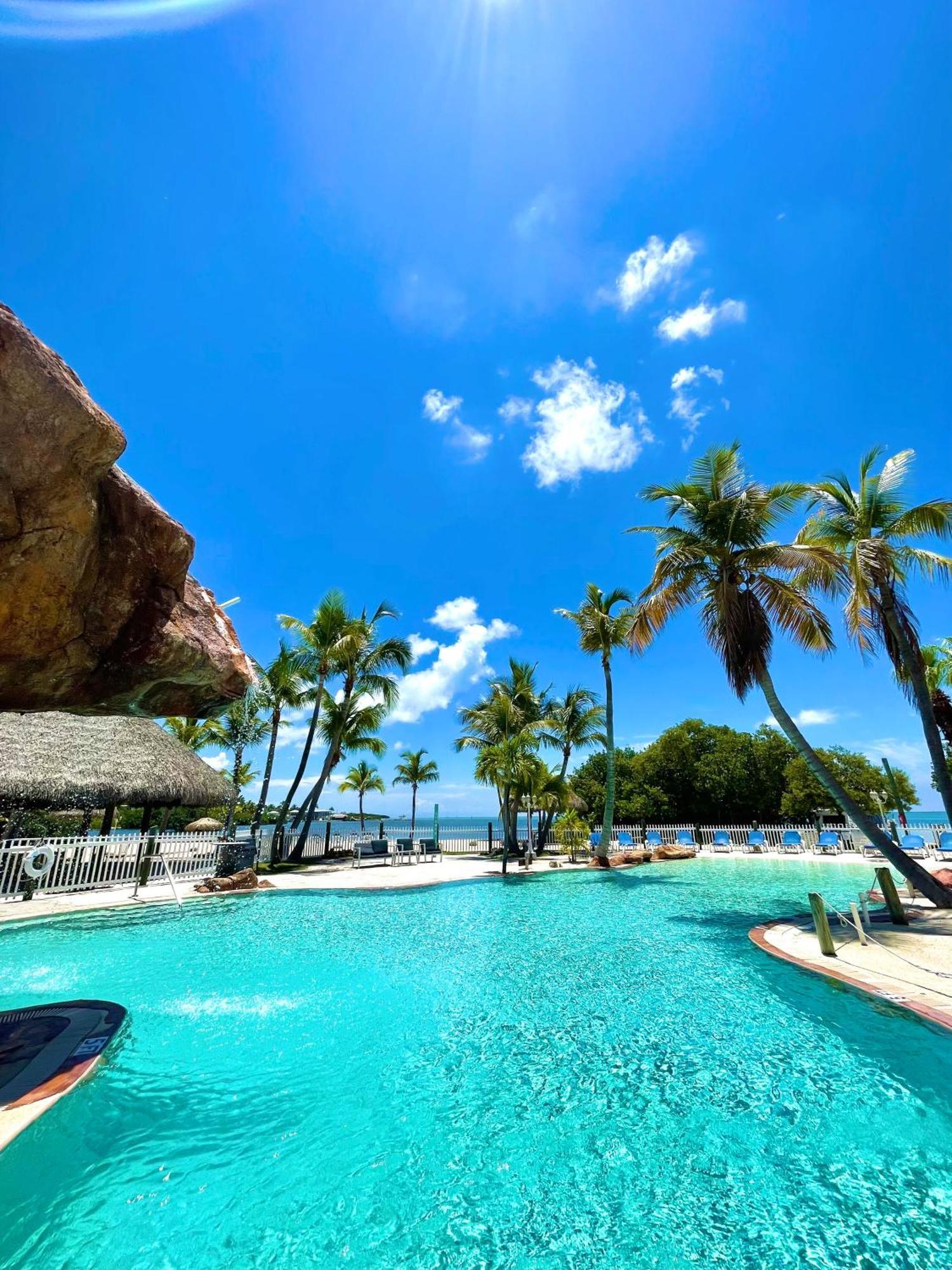 Coconut Cove & Marina 2*