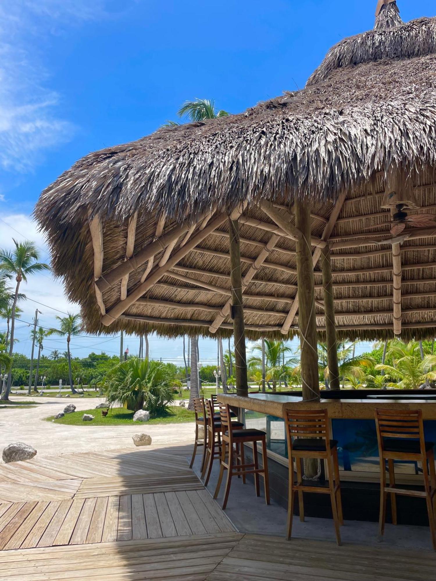 Inn Coconut Cove & Marina 2*