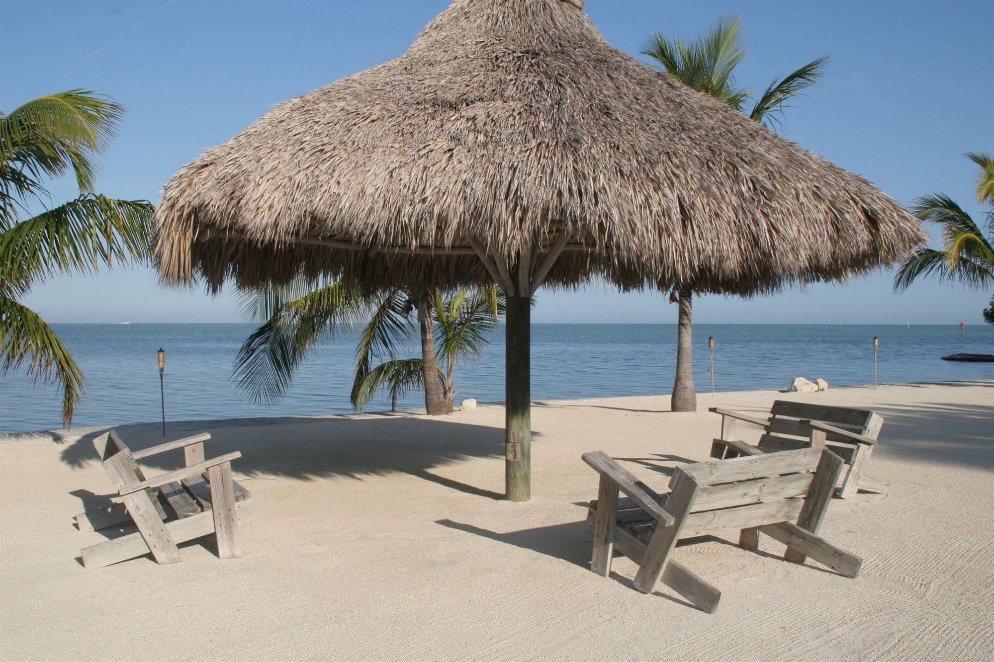Inn Coconut Cove & Marina